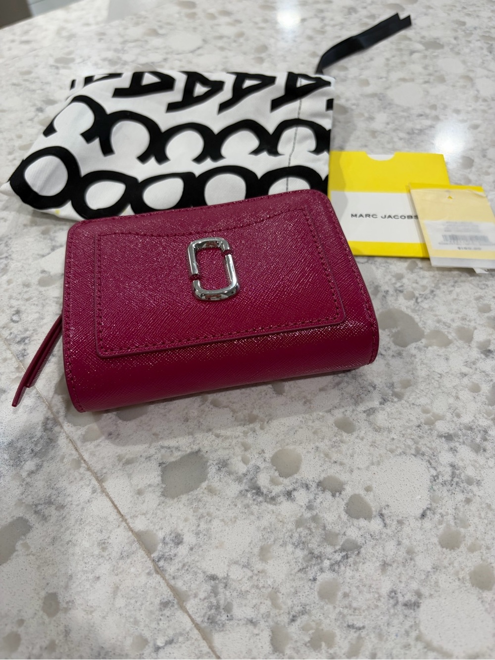 Marc Jacobs Compact Zip Wallet in Fuchsia